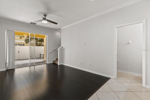 Townhouse in Windermere, Florida 2 bedrooms, 114.46 sq.m. № 2223070 - photo 4