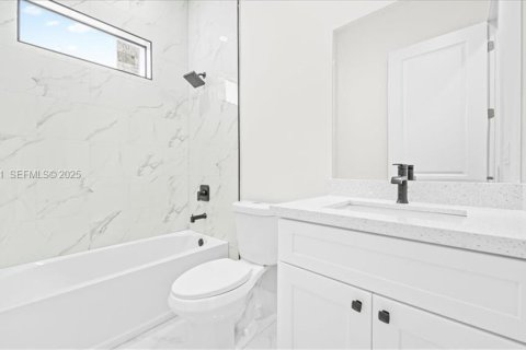 Купить виллу или дом в Лихай-Эйкерс, Флорида 4 спальни, № 1987068 - фото 29