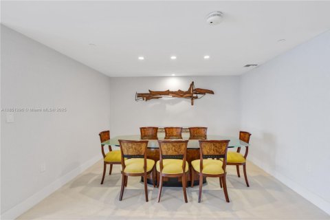 Condominio en venta en Miami, Florida, 2 dormitorios, 139.35 m2 № 1857421 - foto 12