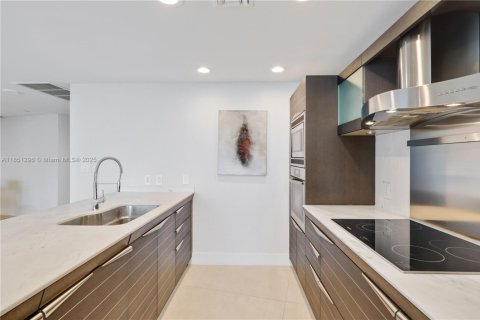 Condominio en venta en Miami, Florida, 2 dormitorios, 139.35 m2 № 1857421 - foto 27