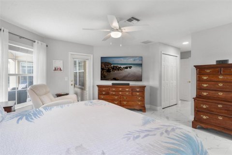 Casa en venta en Lady Lake, Florida, 3 dormitorios, 176.05 m2 № 1690029 - foto 24