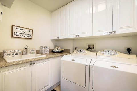 Condominio en venta en Riviera Beach, Florida, 2 dormitorios, 160.26 m2 № 2241730 - foto 20