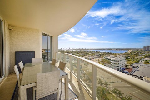 Condominio en venta en Riviera Beach, Florida, 2 dormitorios, 160.26 m2 № 2241730 - foto 23