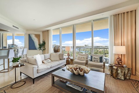 Condominio en venta en Riviera Beach, Florida, 2 dormitorios, 160.26 m2 № 2241730 - foto 4