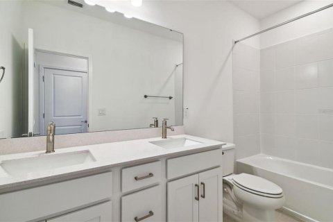 House in Riverview, Florida 5 bedrooms, 391.68 sq.m. № 2223788 - photo 28