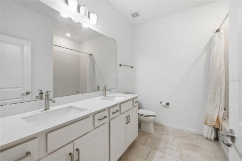 House in Riverview, Florida 5 bedrooms, 391.68 sq.m. № 2223788 - photo 19
