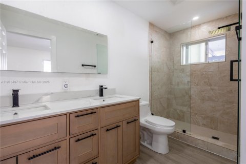 Casa en alquiler en Hollywood, Florida, 4 dormitorios, 114.46 m2 № 1968838 - foto 15