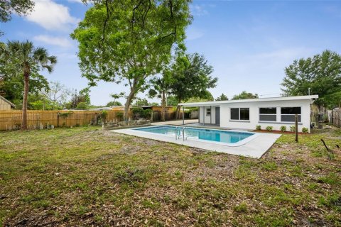 House in Orlando, Florida 3 bedrooms, 96.53 sq.m. № 2093394 - photo 30
