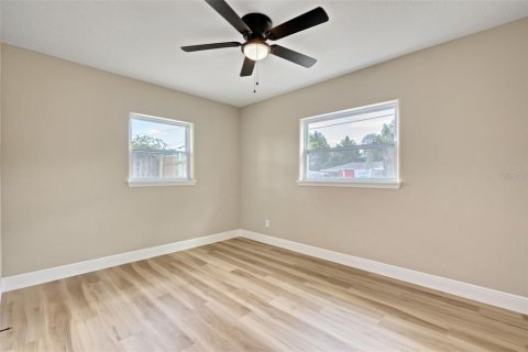 House in Orlando, Florida 3 bedrooms, 96.53 sq.m. № 2093394 - photo 22