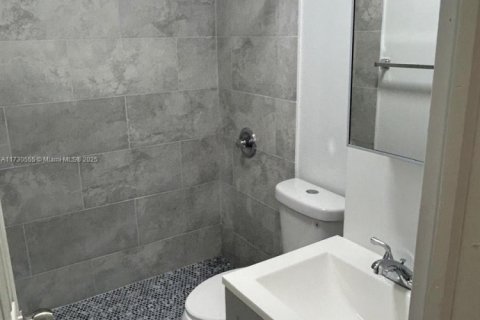 Appartement à louer à Lauderhill, Floride: 4 chambres, 201.23 m2 № 1710191 - photo 6