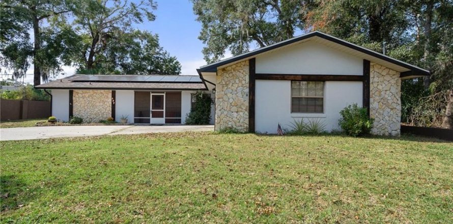 House in Inverness, Florida 2 bedrooms, 171.96 sq.m. № 1428781