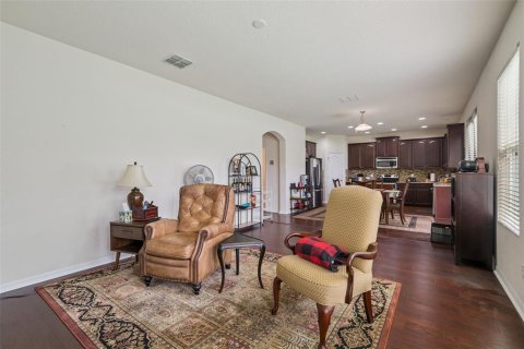 House in Winter Garden, Florida 4 bedrooms, 242.29 sq.m. № 2200968 - photo 8
