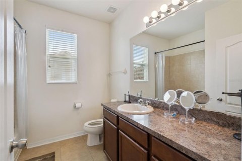 House in Winter Garden, Florida 4 bedrooms, 242.29 sq.m. № 2200968 - photo 23