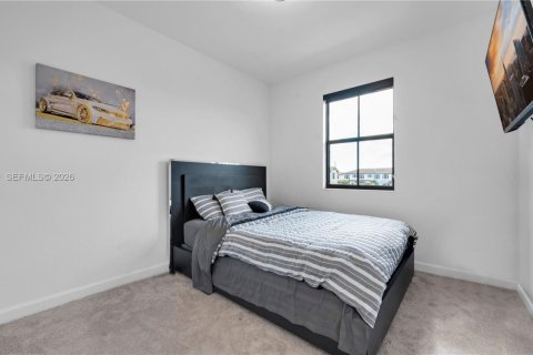 Townhouse in Homestead, Florida 3 bedrooms, 137.77 sq.m. № 2058389 - photo 18