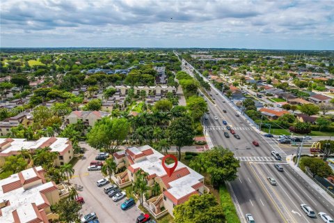 Copropriété à louer à Miami, Floride: 3 chambres, 102.38 m2 № 1861313 - photo 23