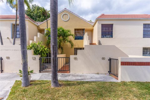 Copropriété à louer à Miami, Floride: 3 chambres, 102.38 m2 № 1861313 - photo 1