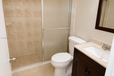 Copropriété à vendre à Miami, Floride: 2 chambres, 88.44 m2 № 2154345 - photo 11