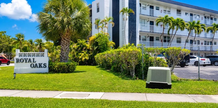 Condo à Miami, Floride, 2 chambres  № 2154345