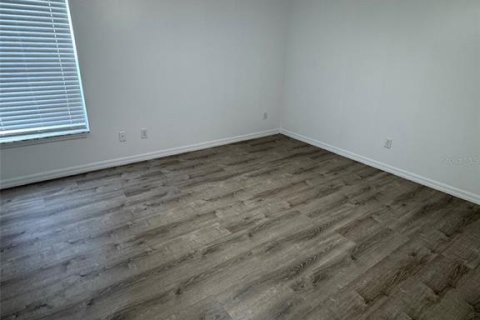 Apartamento en alquiler en Leesburg, Florida, 3 dormitorios, 172.24 m2 № 1769584 - foto 8
