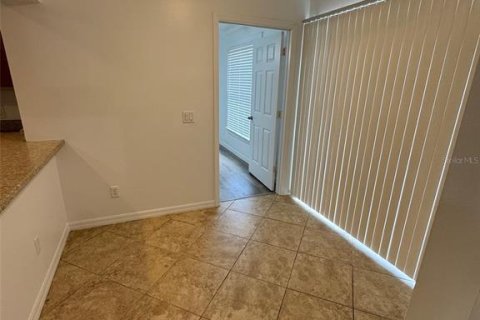 Apartamento en alquiler en Leesburg, Florida, 3 dormitorios, 172.24 m2 № 1769584 - foto 10