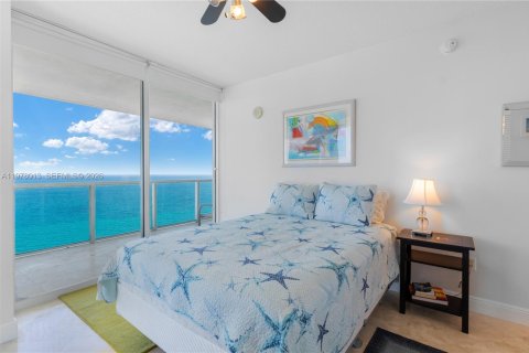 Condominio en alquiler en Sunny Isles Beach, Florida, 2 dormitorios, 148.83 m2 № 2154463 - foto 13