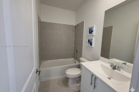 Снять в аренду таунхаус в Хомстед, Флорида 3 спальни, № 1992354 - фото 10