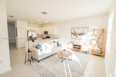 Снять в аренду таунхаус в Хомстед, Флорида 3 спальни, № 1992354 - фото 11