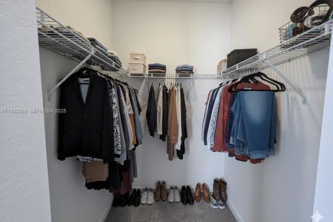 Снять в аренду таунхаус в Хомстед, Флорида 3 спальни, № 1992354 - фото 8