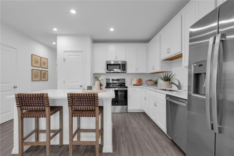 Touwnhouse à vendre à Tavares, Floride: 3 chambres, 134.8 m2 № 1771013 - photo 25