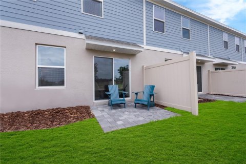Touwnhouse à vendre à Tavares, Floride: 3 chambres, 134.8 m2 № 1771013 - photo 3