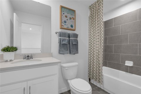 Touwnhouse à vendre à Tavares, Floride: 3 chambres, 134.8 m2 № 1771013 - photo 19
