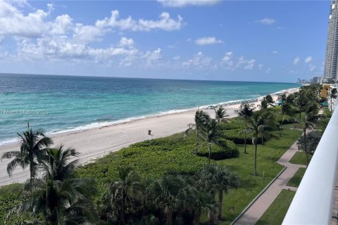 Condo in Sunny Isles Beach, Florida, 3 bedrooms  № 1978895 - photo 4