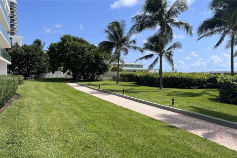 Condo in Sunny Isles Beach, Florida, 3 bedrooms  № 1978895 - photo 5