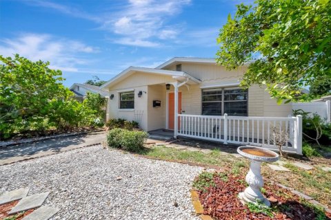 Casa en venta en Saint Petersburg, Florida, 2 dormitorios, 105.54 m2 № 2097973 - foto 5