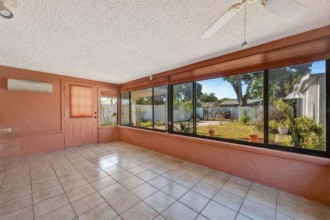 Casa en venta en Saint Petersburg, Florida, 2 dormitorios, 105.54 m2 № 2097973 - foto 28