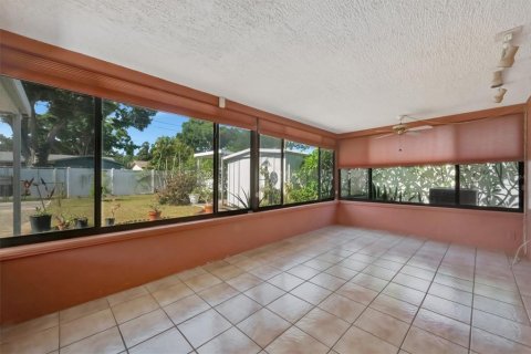 Casa en venta en Saint Petersburg, Florida, 2 dormitorios, 105.54 m2 № 2097973 - foto 29