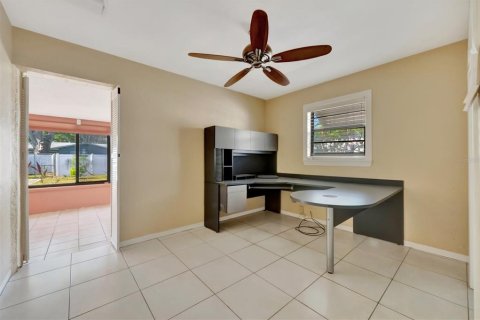 Casa en venta en Saint Petersburg, Florida, 2 dormitorios, 105.54 m2 № 2097973 - foto 26