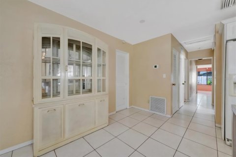 Casa en venta en Saint Petersburg, Florida, 2 dormitorios, 105.54 m2 № 2097973 - foto 15