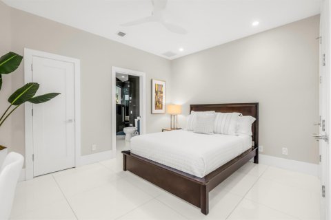 House in Delray Beach, Florida 4 bedrooms, 432.65 sq.m. № 2392677 - photo 27