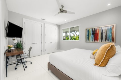 House in Delray Beach, Florida 4 bedrooms, 432.65 sq.m. № 2392677 - photo 23