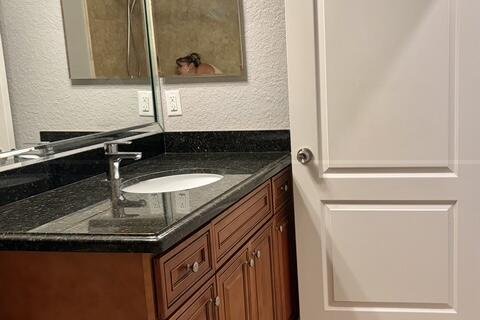 House in Palm Springs, Florida 3 bedrooms, 130.81 sq.m. № 2082920 - photo 16
