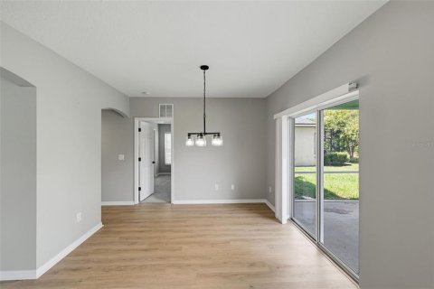 Купить виллу или дом в Фиш-Хок, Флорида 3 комнаты, 186.45м2, № 2360629 - фото 21