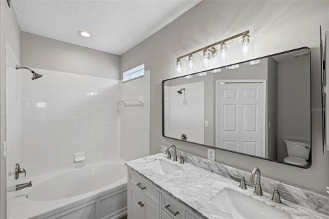 Купить виллу или дом в Фиш-Хок, Флорида 3 комнаты, 186.45м2, № 2360629 - фото 24