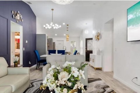Villa ou maison à vendre à Kissimmee, Floride: 3 chambres, 114.08 m2 № 1793835 - photo 7