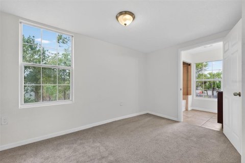 House in Tampa, Florida 5 bedrooms, 311.32 sq.m. № 2107207 - photo 18