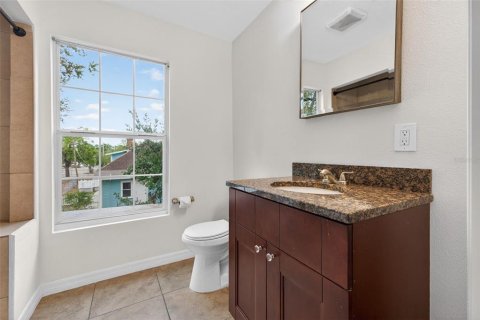 House in Tampa, Florida 5 bedrooms, 311.32 sq.m. № 2107207 - photo 19