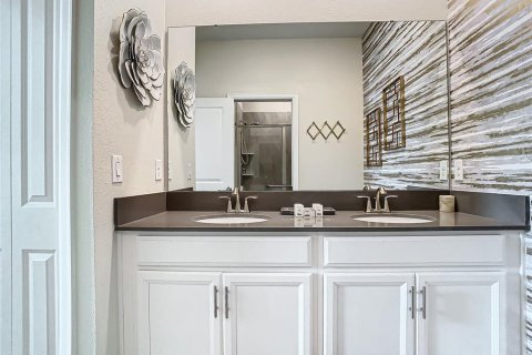 Villa ou maison à vendre à Kissimmee, Floride: 6 chambres, 349.31 m2 № 1547078 - photo 24