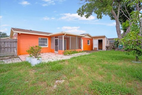 House in Port Richey, Florida 2 bedrooms, 91.97 sq.m. № 1905837 - photo 21