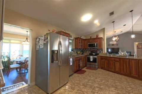 House in Ocala, Florida 3 bedrooms, 163.32 sq.m. № 1586636 - photo 13