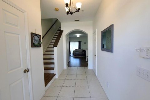 Townhouse in Sarasota, Florida 3 bedrooms, 128.02 sq.m. № 2377852 - photo 5